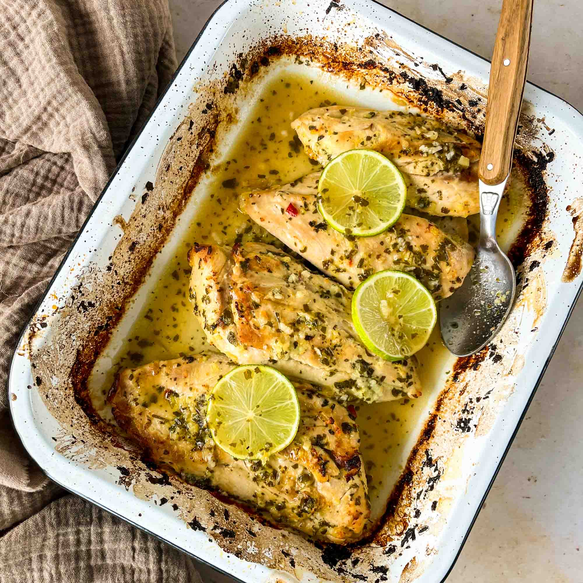 Poulet mariné au citron vert et au gingembre